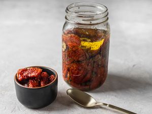 Sun-Dried Tomatoes in Olive Oil